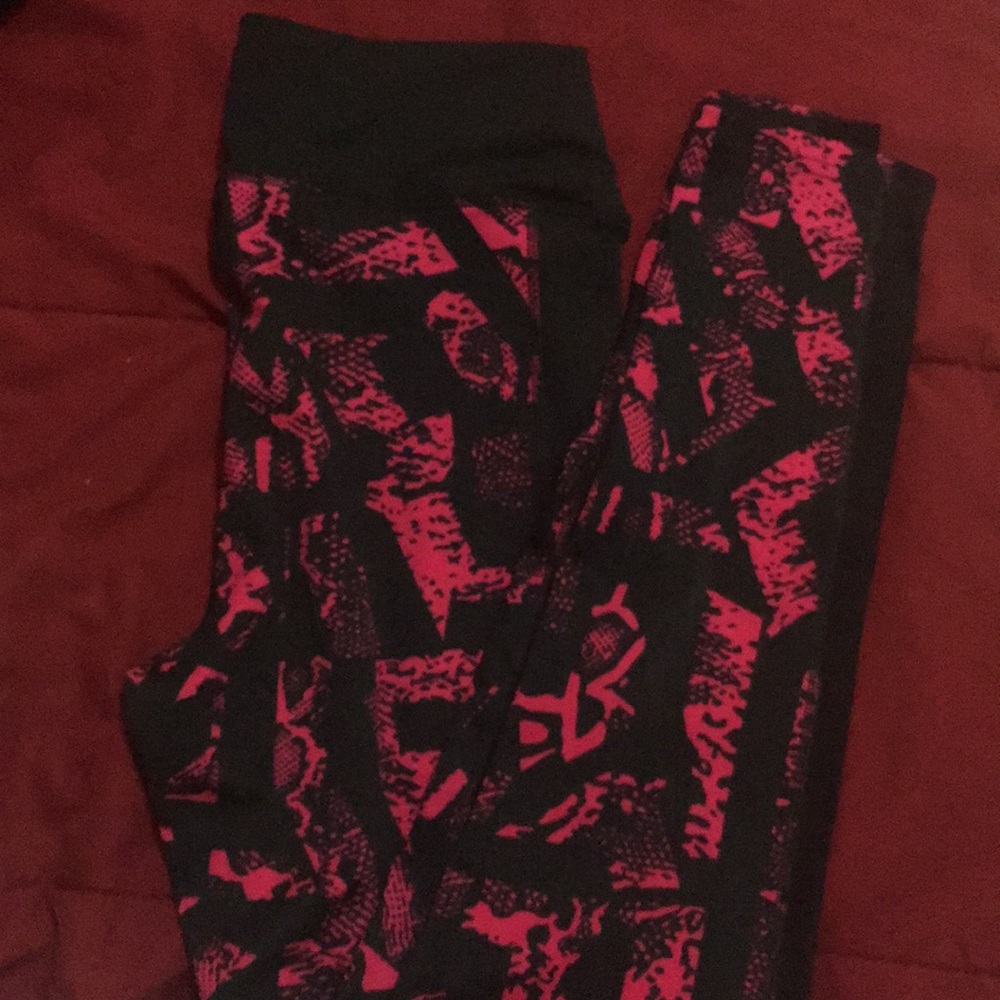 Patterned leggings